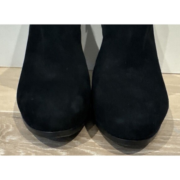 Tory Burch Size 7 Black Luxe Suede Round Toe Stiletto Zip Ankle Boots $450 - Picture 3 of 15